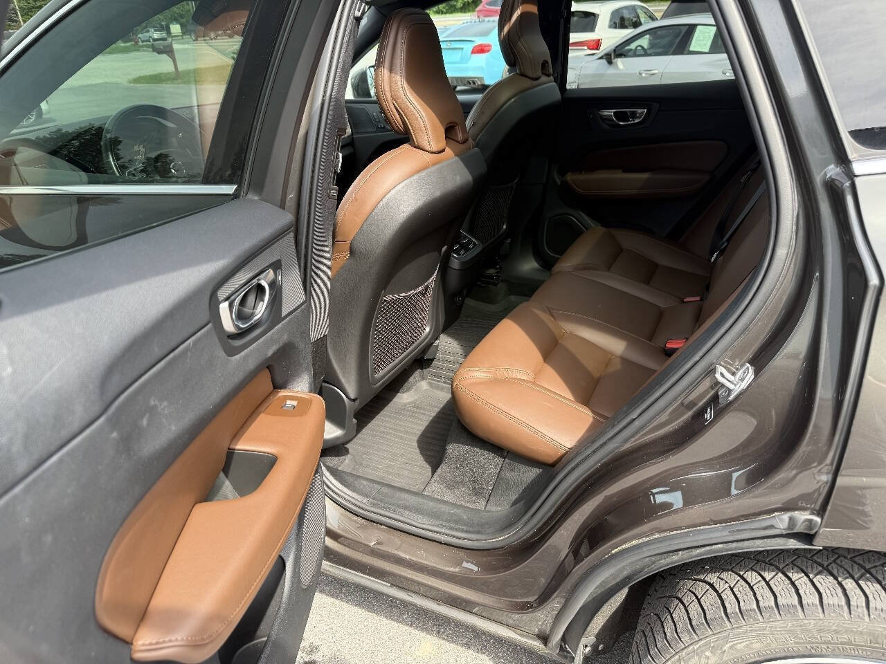 Used 2022 Volvo XC60 B6 Inscription w/ Advanced Package AWD/4WD image 15