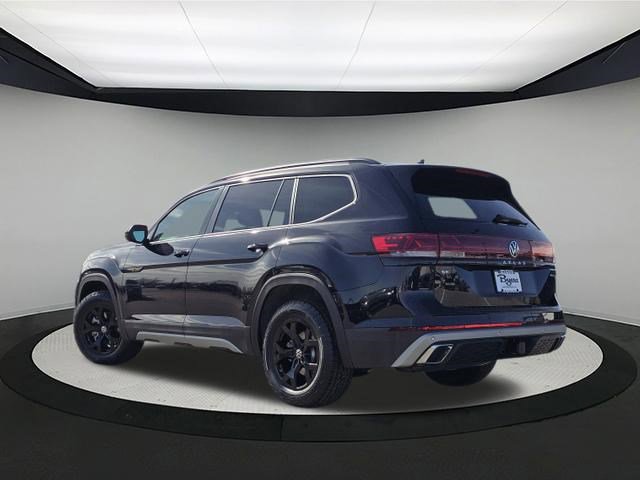 New 2026 Volkswagen Atlas Peak Edition image 5