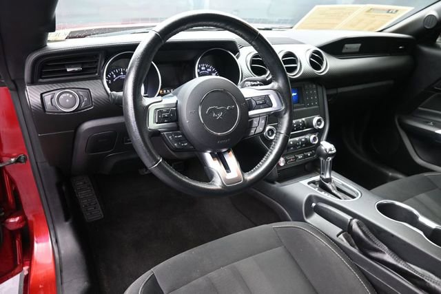 Used 2019 Ford Mustang Coupe RWD image 28