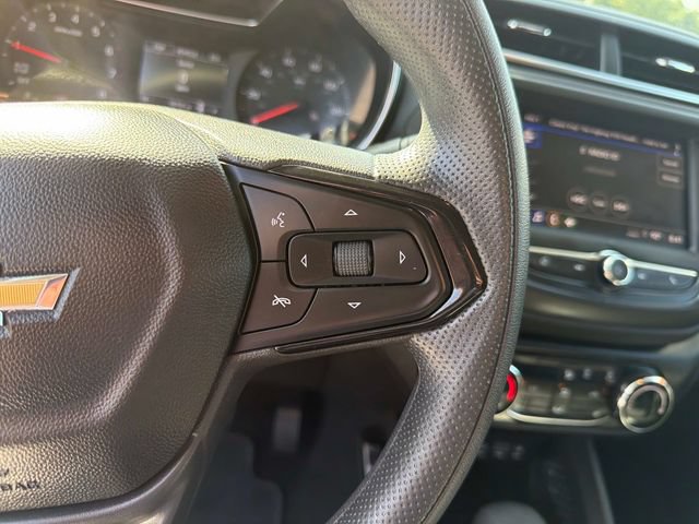 Used 2023 Chevrolet TrailBlazer LT FWD image 26