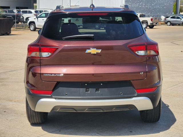 Used 2022 Chevrolet TrailBlazer LT w/ Convenience Package FWD image 6