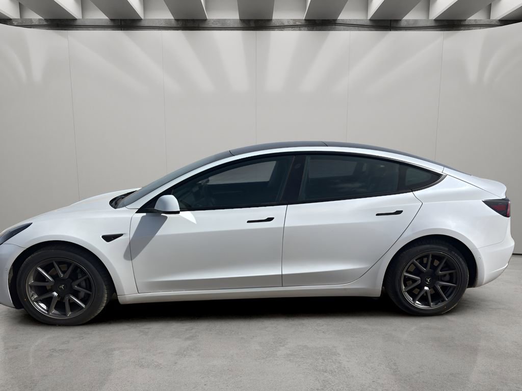 Used 2021 Tesla Model 3 Long Range image 2