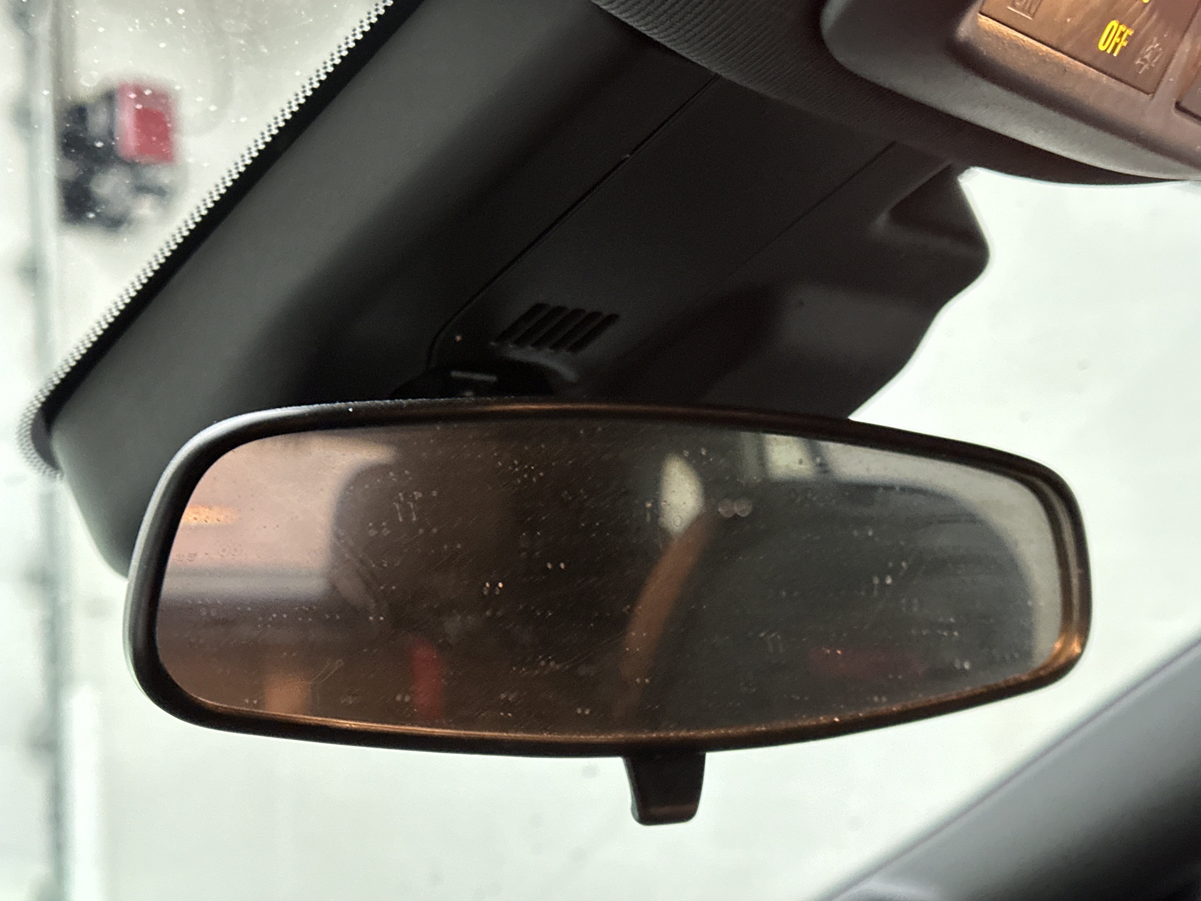 Used 2025 Chevrolet Trax RS w/ Driver Confidence Package image 30