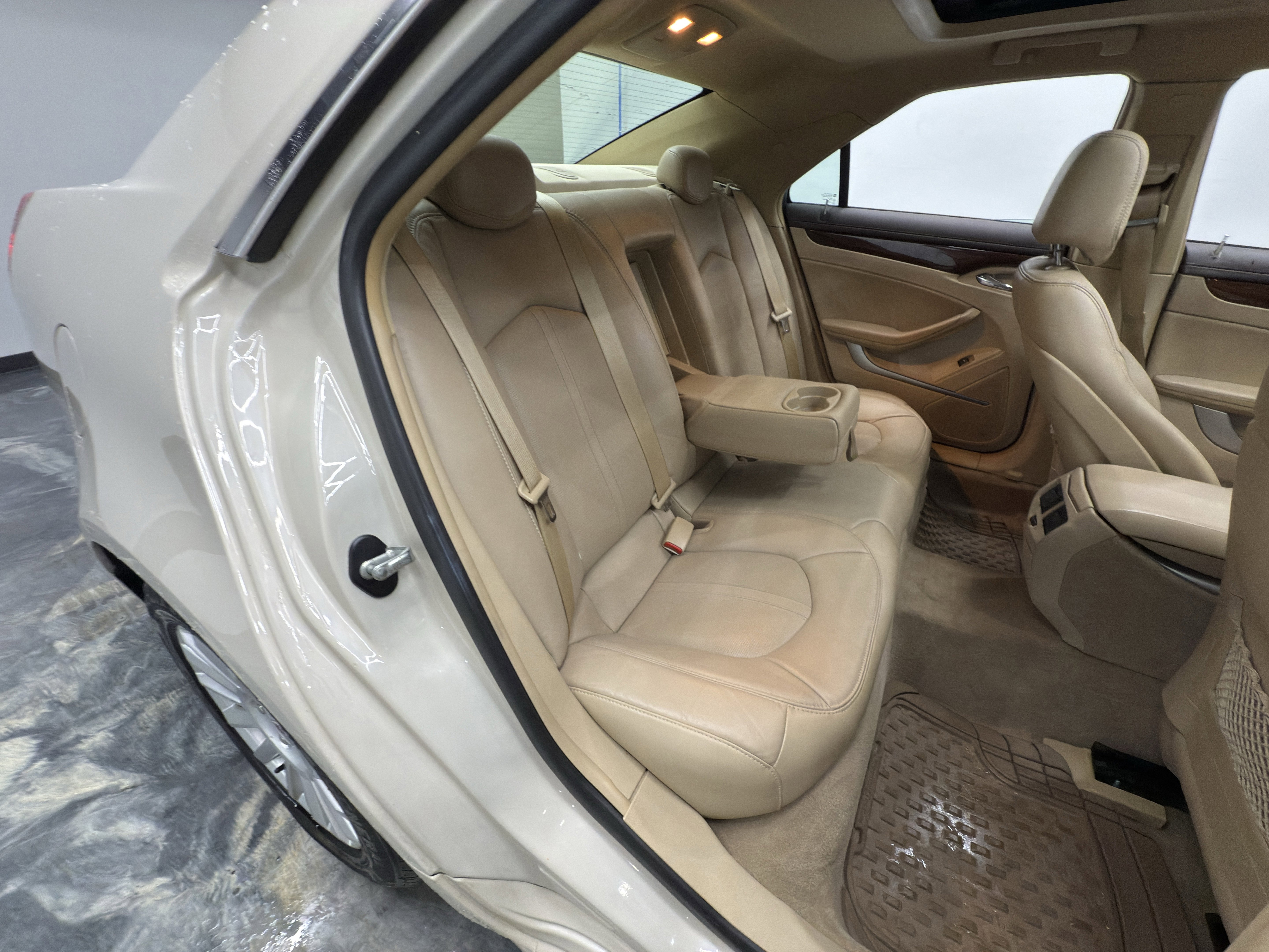 Used 2011 Cadillac CTS Luxury image 25