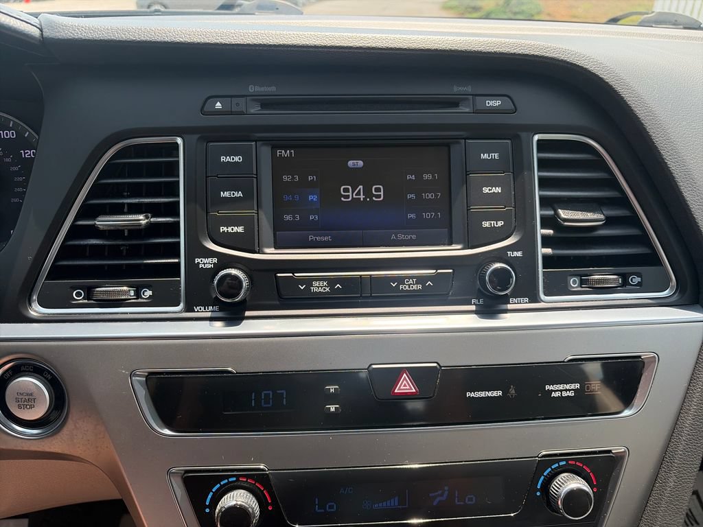 Used 2015 Hyundai Sonata Sport w/ Option Group 03 FWD image 19