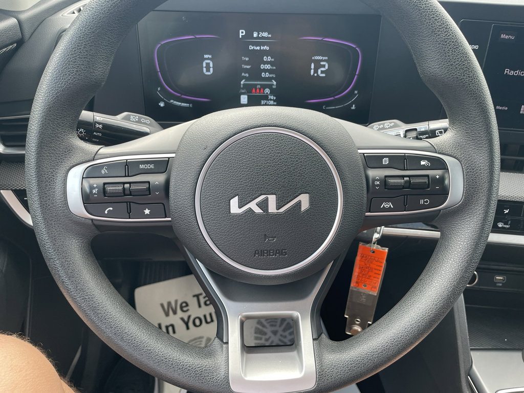 Used 2025 Kia Sportage LX image 21