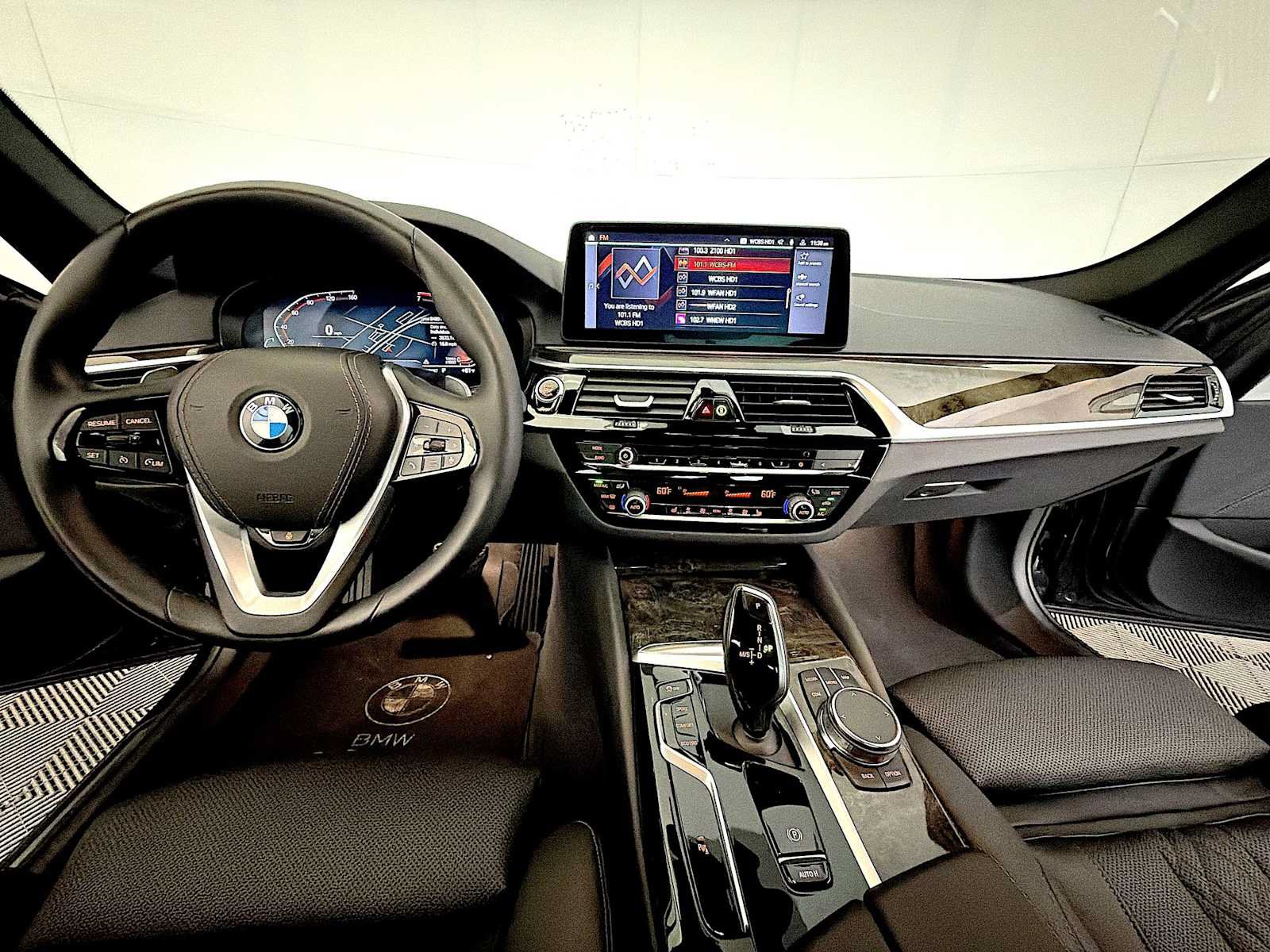 Used 2023 BMW 530i xDrive w/ Convenience Package AWD/4WD image 14