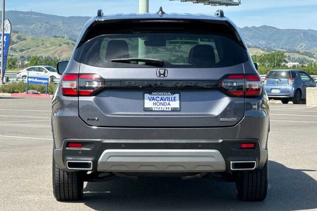 Certified 2023 Honda Pilot Touring image 5