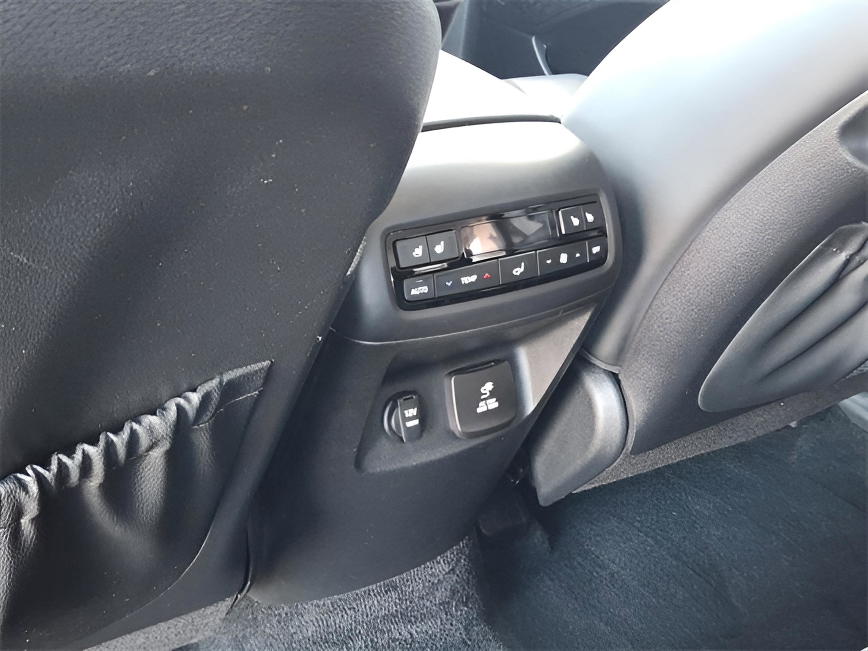 Used 2023 Hyundai Palisade SEL w/ Cargo Package image 32