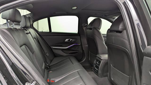 Used 2021 BMW 330i xDrive Sedan w/ Convenience Package AWD/4WD image 18