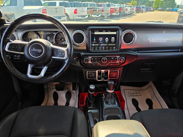 Used 2022 Jeep Gladiator Overland w/ Cold Weather Group AWD/4WD image 18