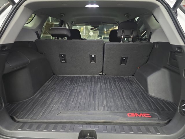 Used 2019 GMC Terrain SLE w/ Driver Convenience Package image 12