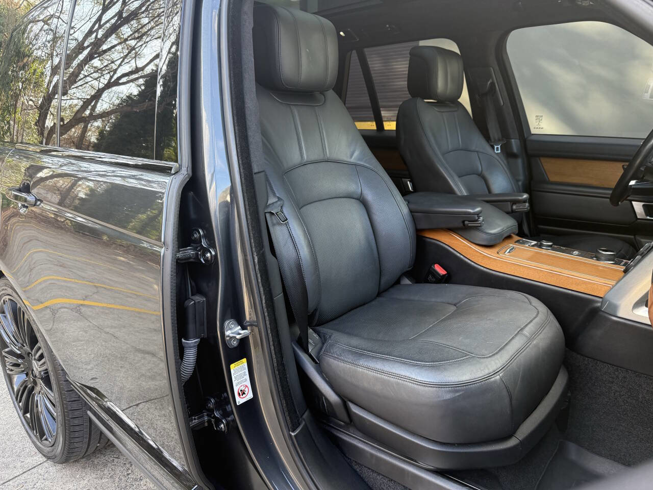 Used 2018 Land Rover Range Rover Supercharged image 20