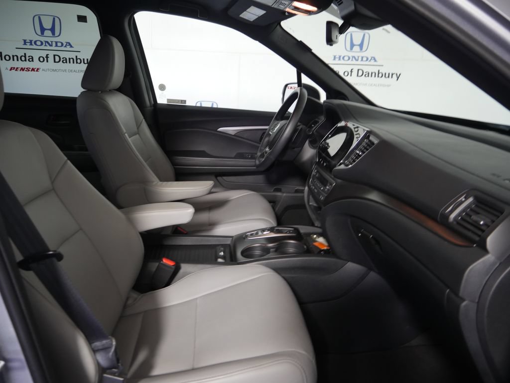 Certified 2023 Honda Passport EX-L image 6
