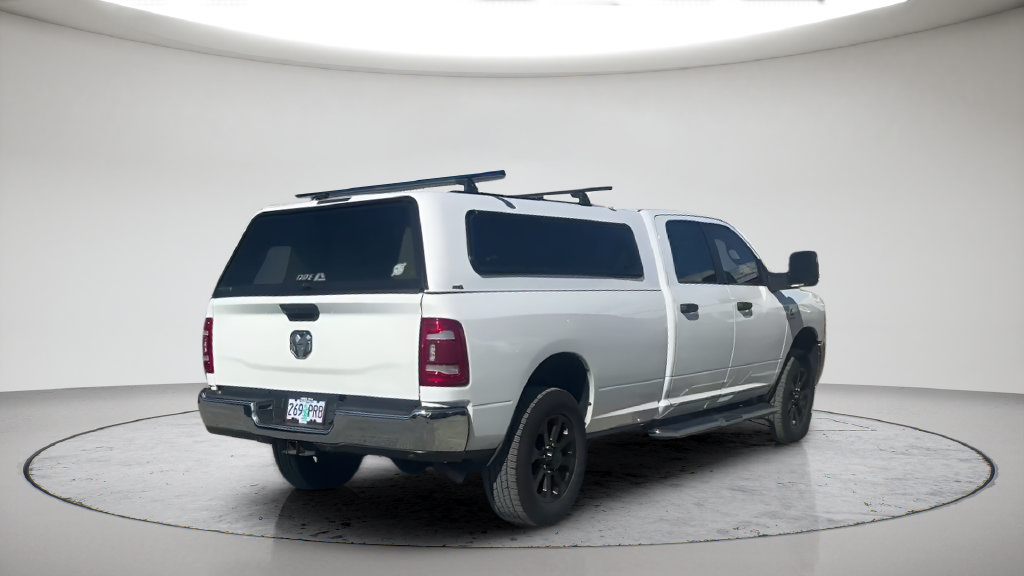 Used 2024 RAM 3500 Big Horn w/ Level 2 Equipment Group AWD/4WD image 7