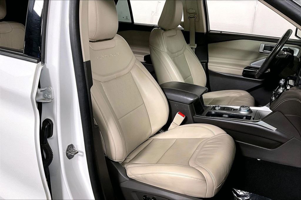 Used 2021 Ford Explorer Platinum w/ Equipment Group 601A image 7