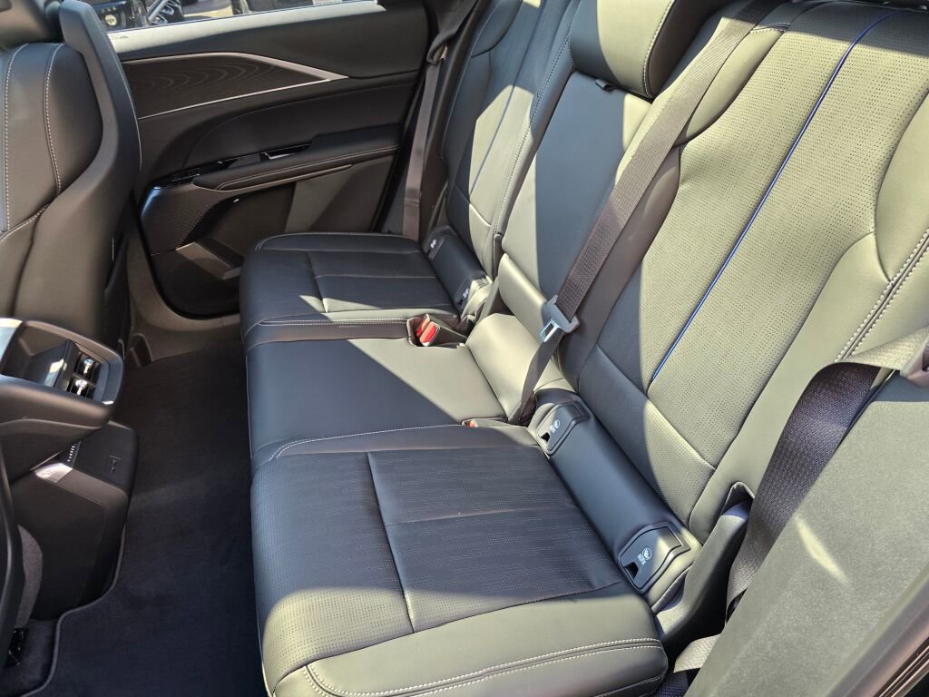 New 2026 Cadillac Lyriq Luxury image 18