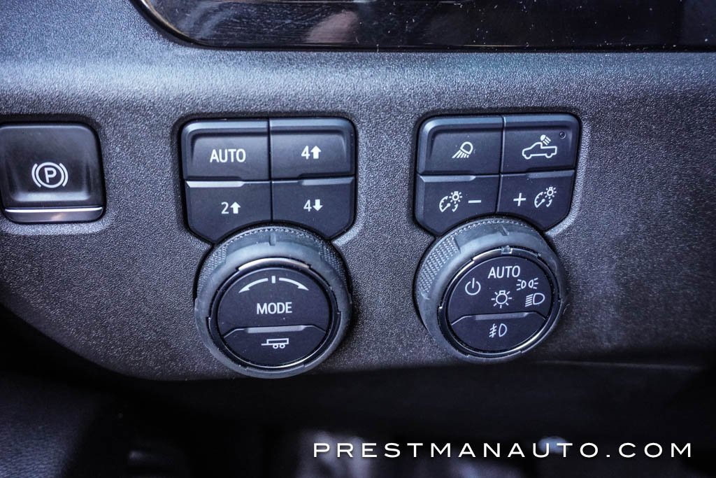 Used 2025 Chevrolet Silverado 3500 High Country w/ Technology Package image 40