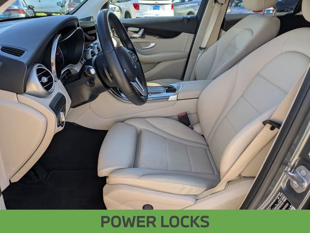 Used 2021 Mercedes-Benz GLC 300 image 15