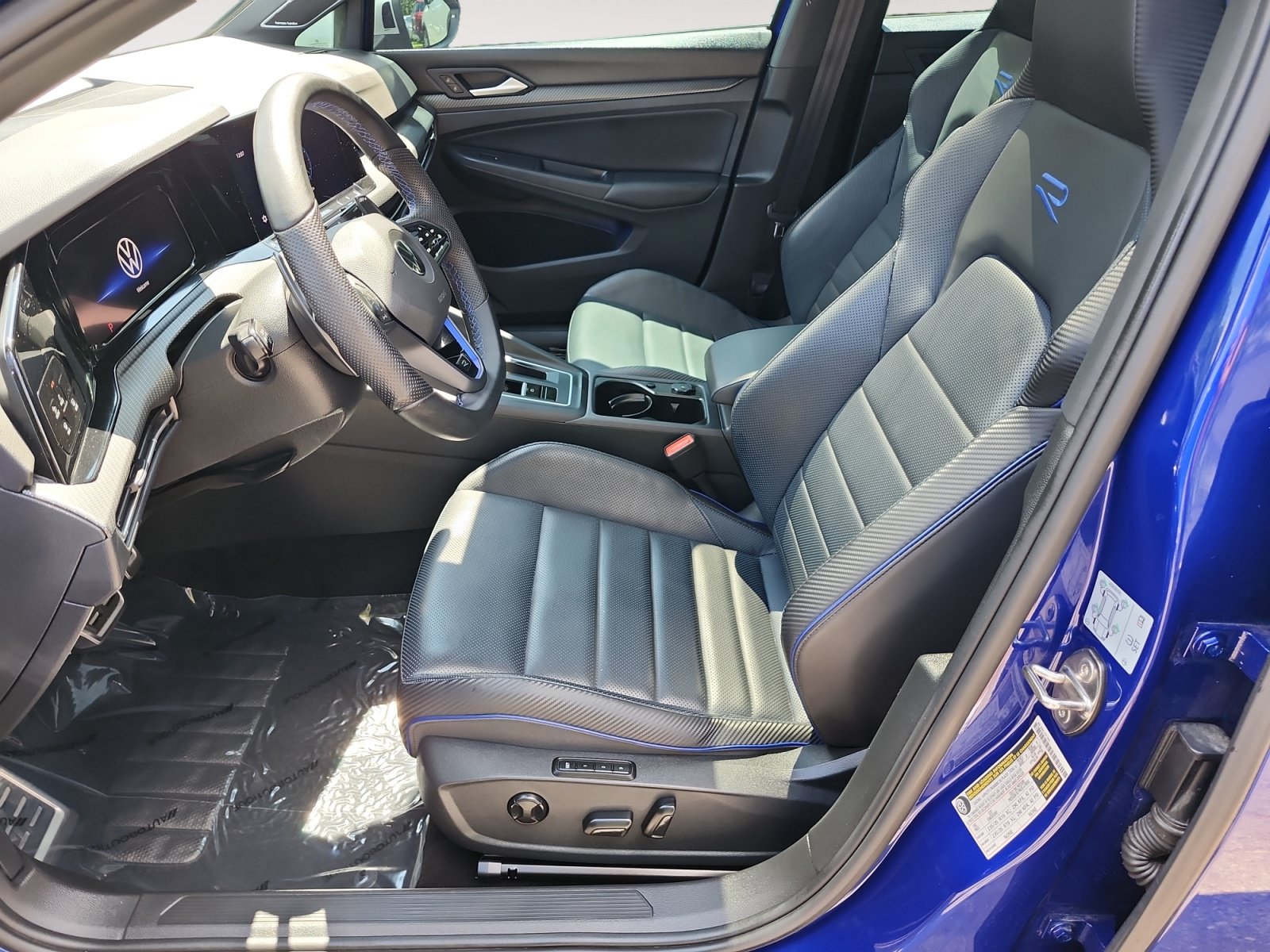 Used 2022 Volkswagen Golf R AWD/4WD image 9