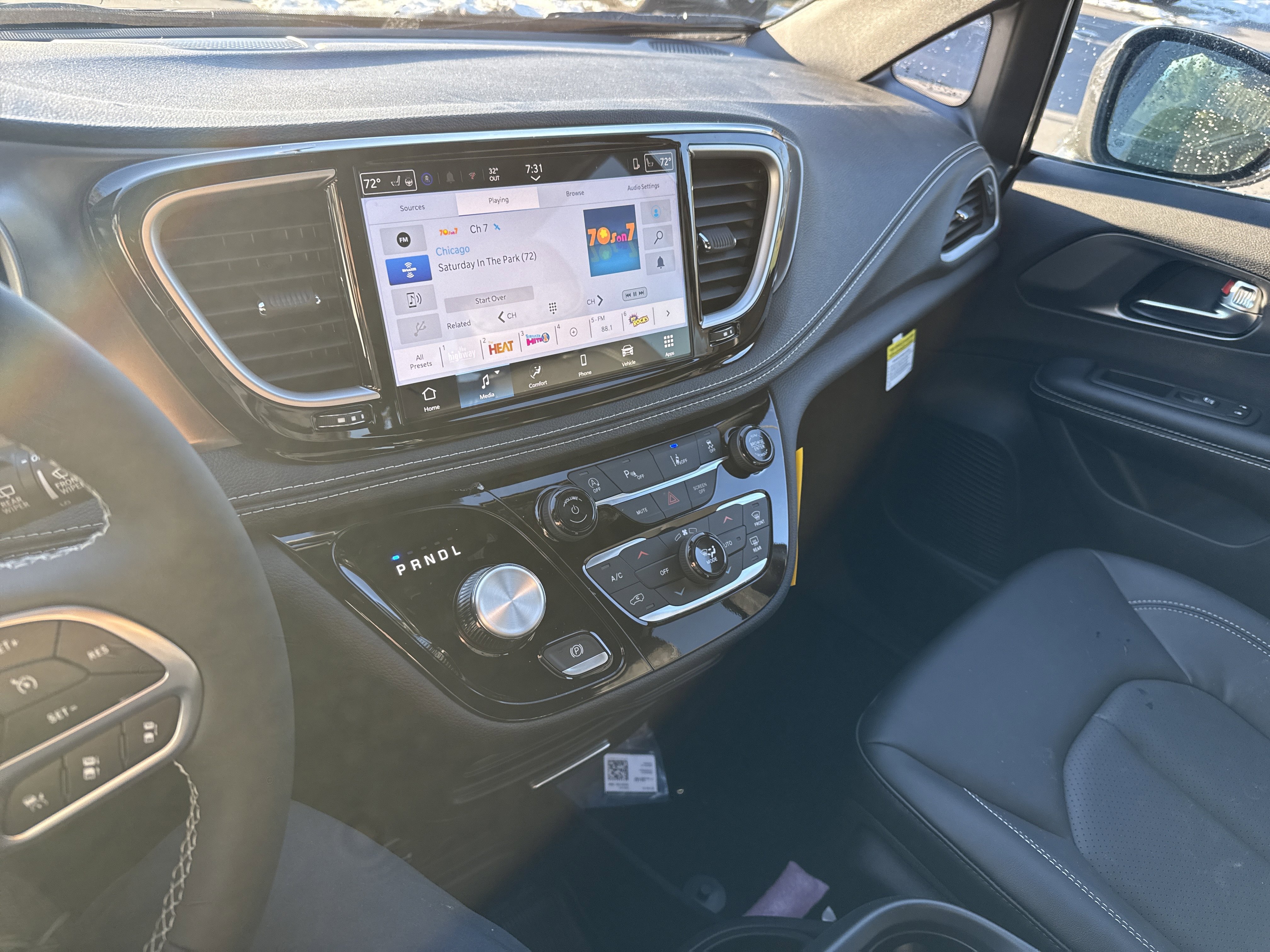 New 2026 Chrysler Pacifica Select image 23