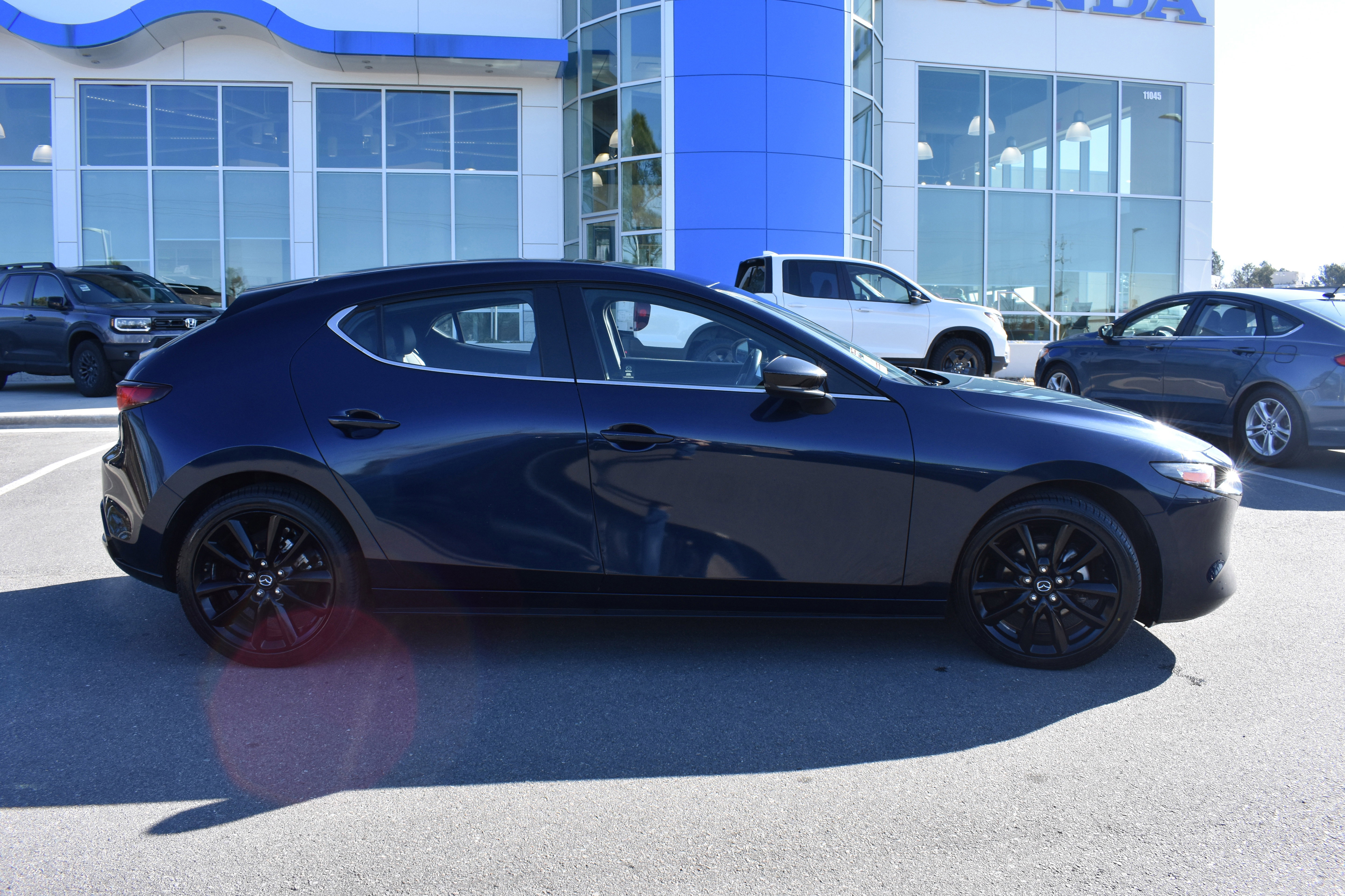 Used 2024 MAZDA MAZDA3 s image 11