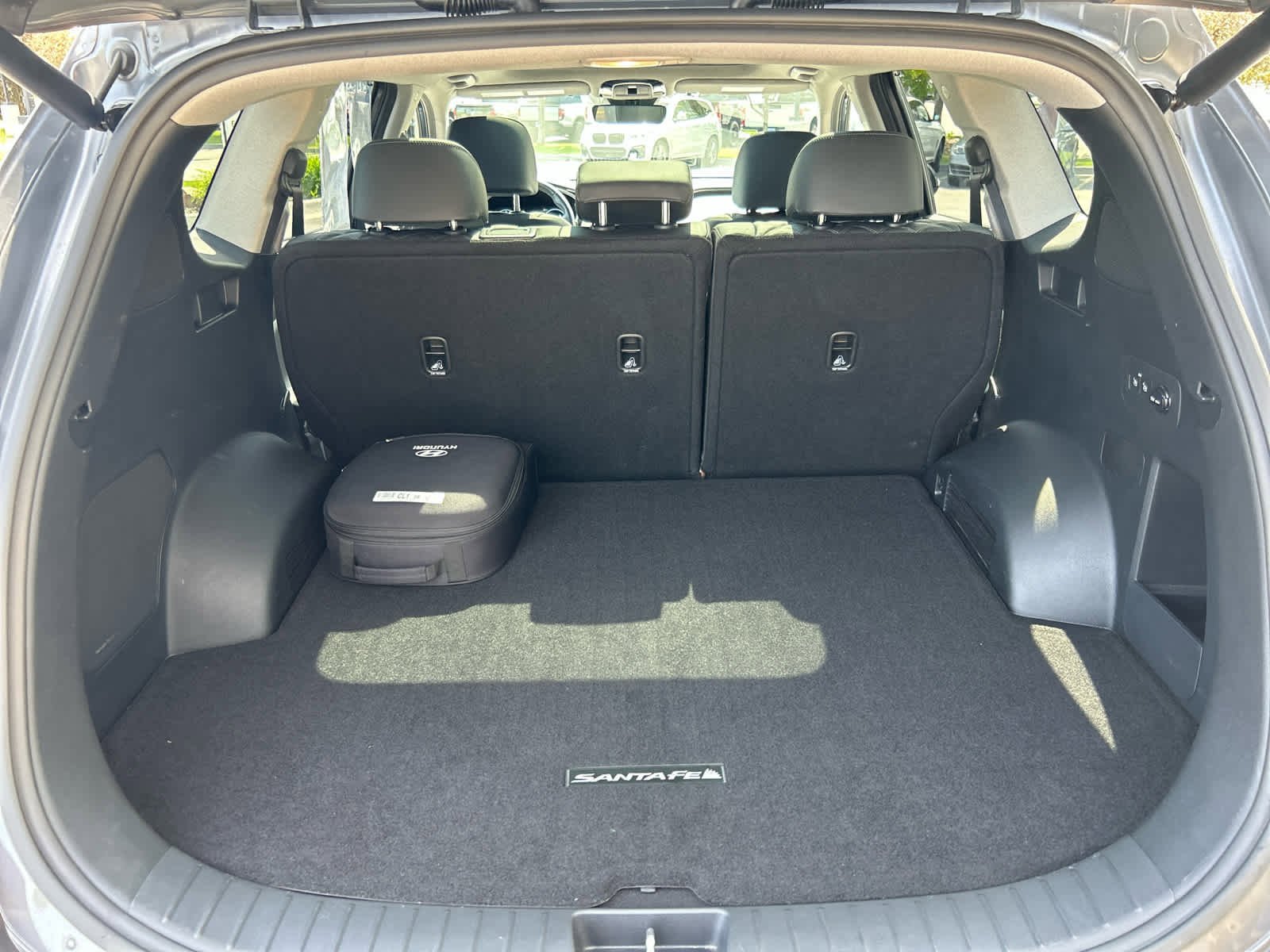 Used 2023 Hyundai Santa Fe Limited image 11