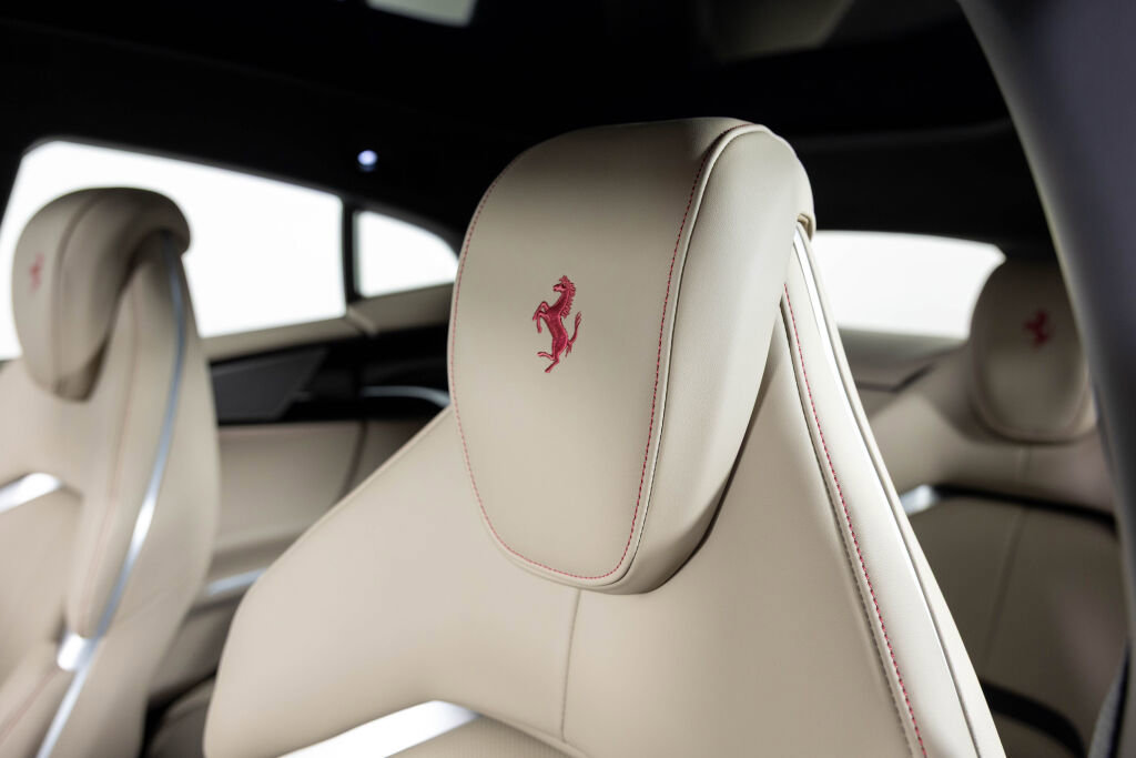 Certified 2024 Ferrari Purosangue image 14