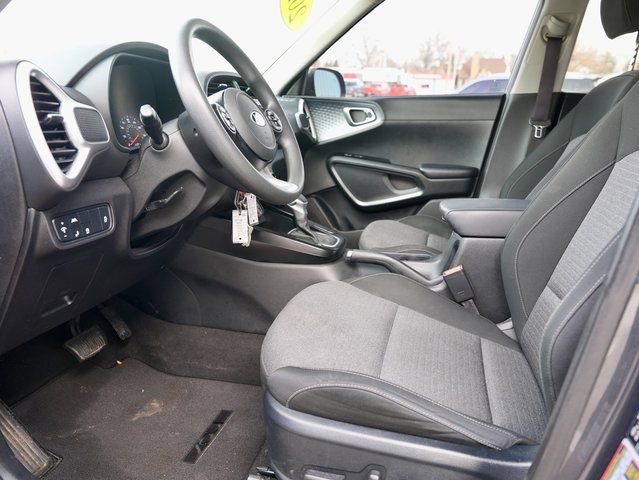 Used 2021 Kia Soul S image 12