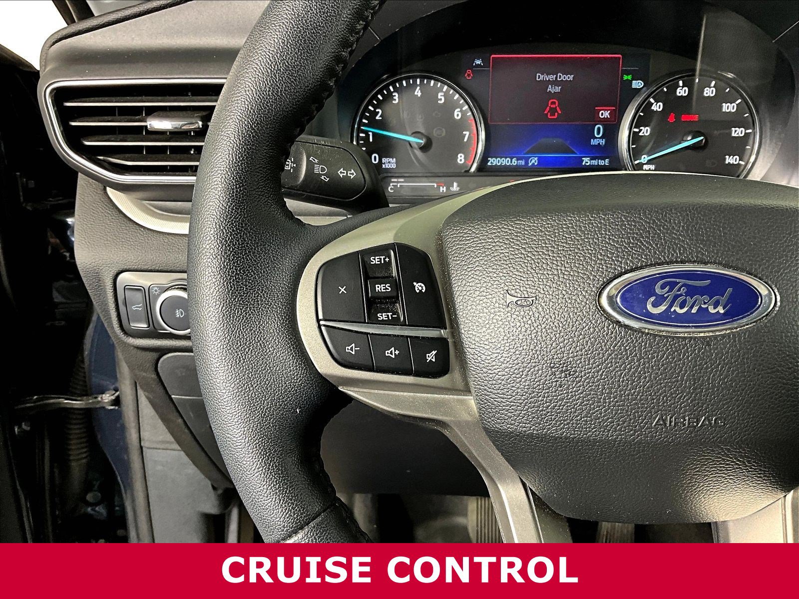 Used 2023 Ford Explorer XLT w/ Equipment Group 202A AWD/4WD image 11