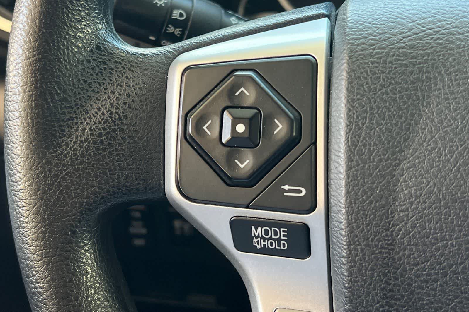 Used 2014 Toyota Tundra SR5 w/ SR5 Upgrade Package RWD image 28