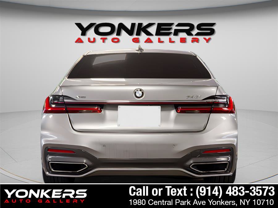 Used 2020 BMW 740i w/ M Sport Package RWD image 7