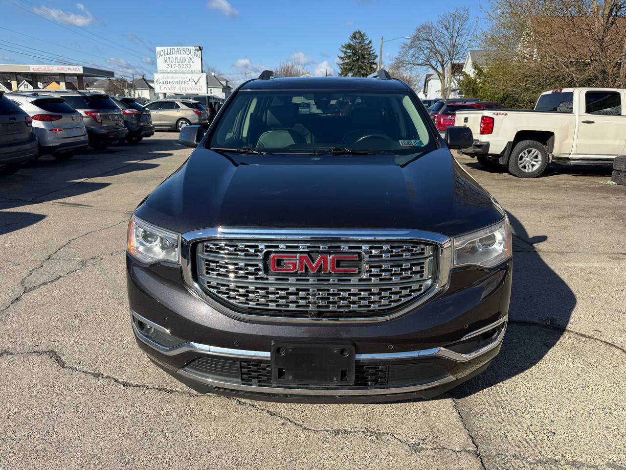 Used 2018 GMC Acadia Denali w/ Technology Package AWD/4WD image 2