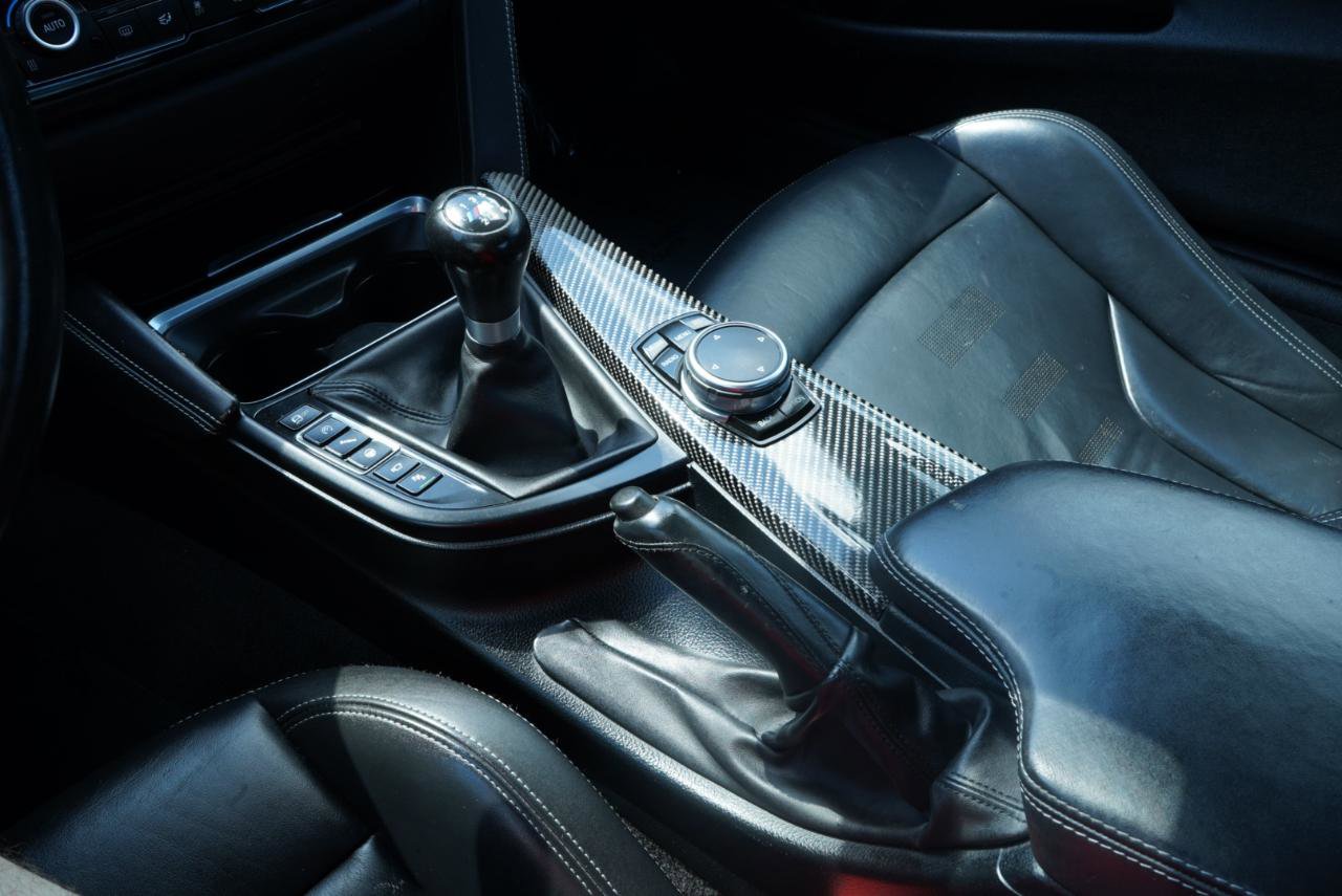 Used 2016 BMW M4 Coupe w/ Executive Package RWD image 41