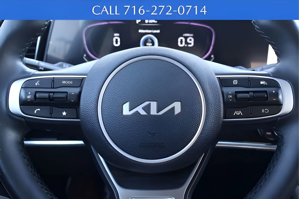 Used 2023 Kia Sportage EX AWD/4WD image 13
