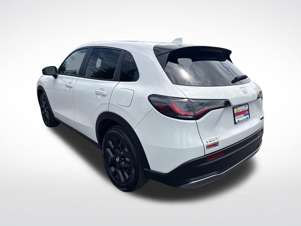 Certified 2025 Honda HR-V Sport image 3