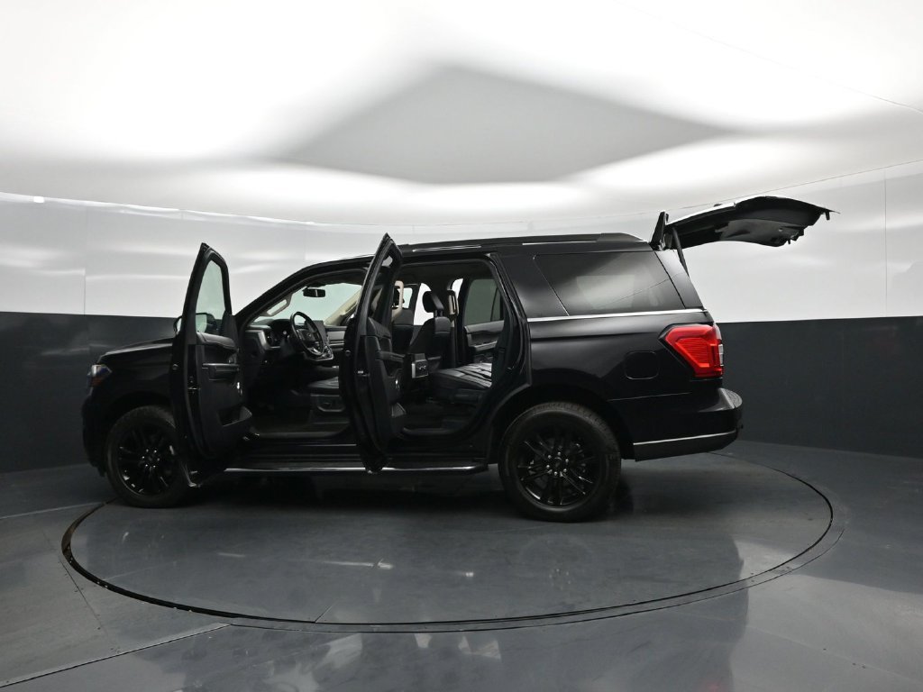 Used 2022 Ford Expedition XLT RWD image 35