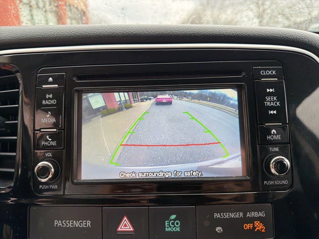 Used 2017 Mitsubishi Outlander ES image 35