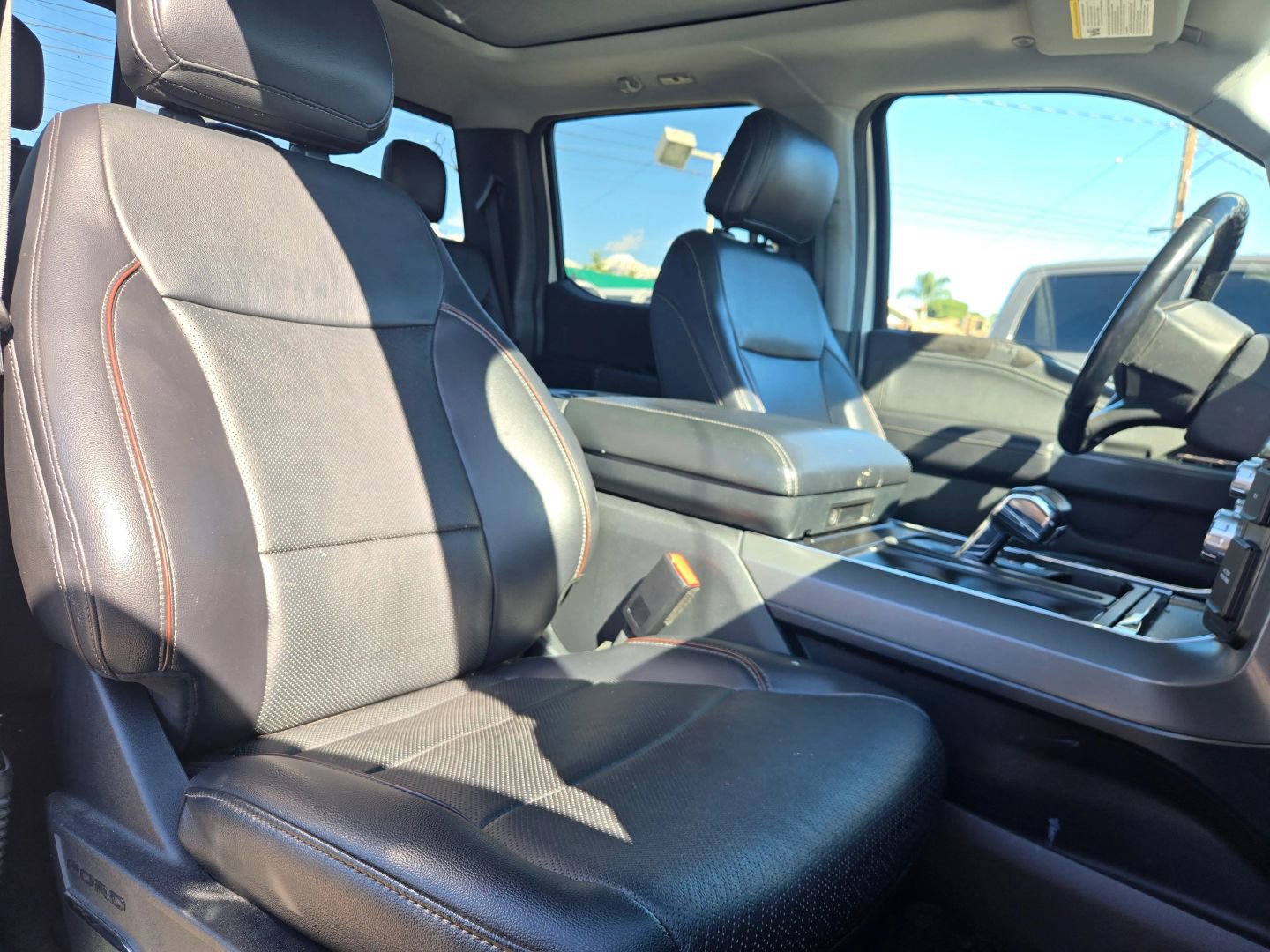 Used 2021 Ford F150 Lariat w/ Equipment Group 502A High image 15