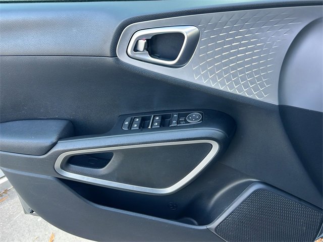 Used 2024 Kia Soul LX w/ Option Group 015 image 22
