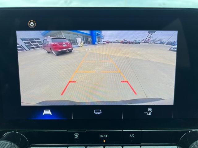 Used 2024 Chevrolet Colorado W/T image 21