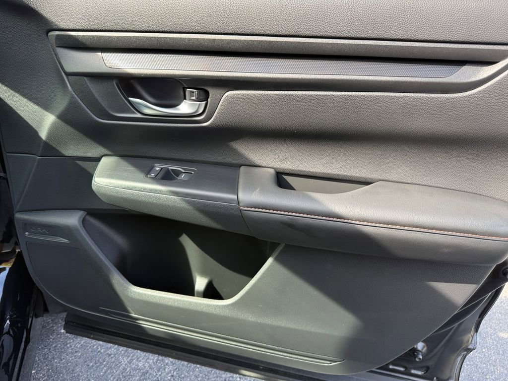 Used 2025 Honda CR-V Sport-L image 23