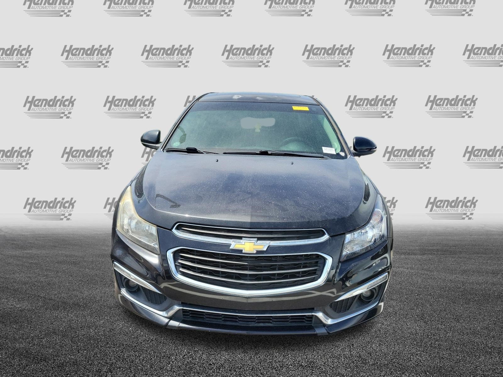 Used 2016 Chevrolet Cruze LT w/ Sun And Sound Package FWD image 3