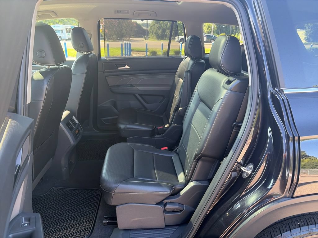 Used 2022 Volkswagen Atlas SEL AWD/4WD image 15