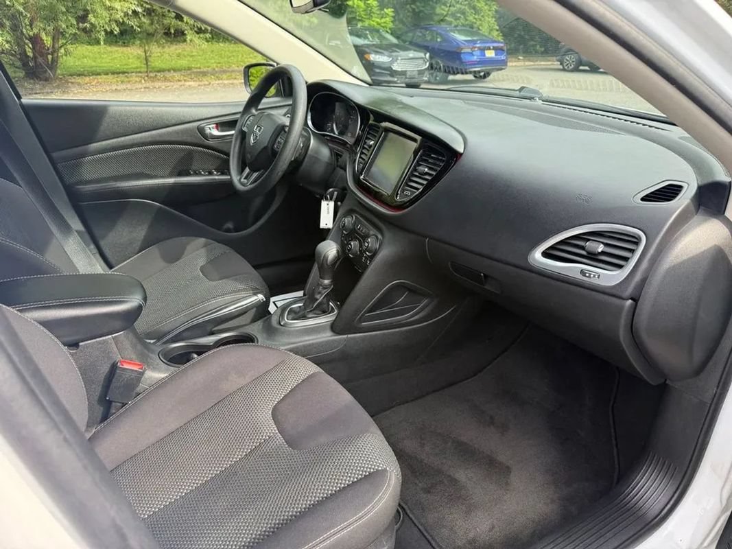 Used 2015 Dodge Dart SXT FWD image 31