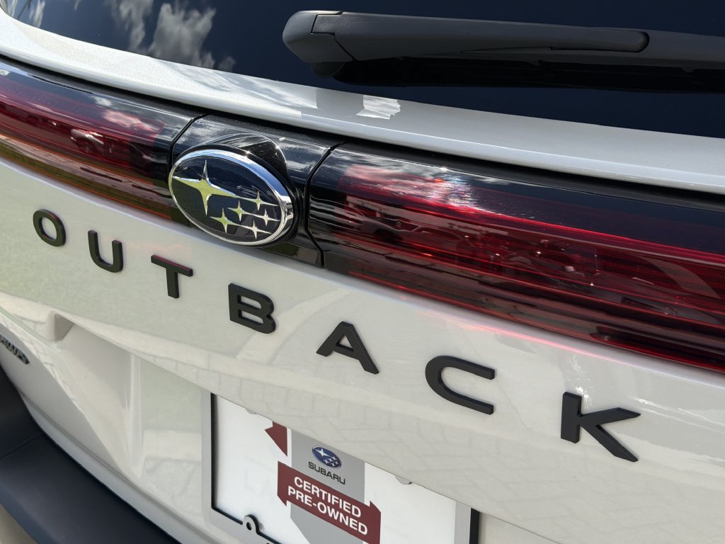 Used 2026 Subaru Outback Limited AWD/4WD image 12
