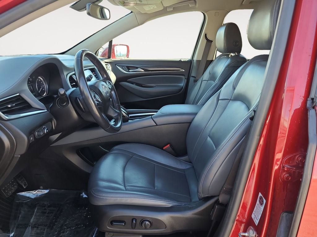 Used 2018 Buick Enclave Essence image 9