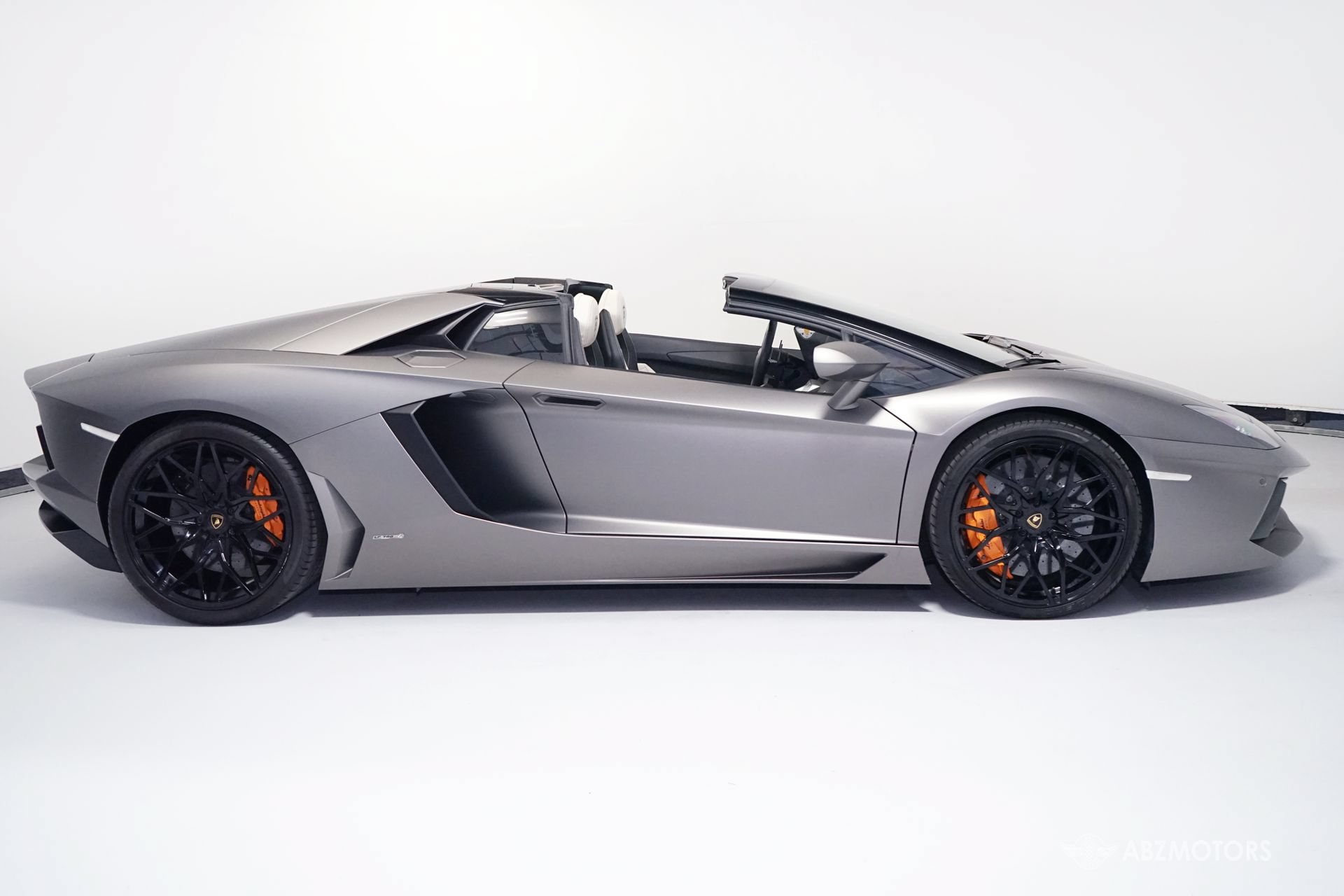 Used 2015 Lamborghini Aventador LP 700-4 AWD/4WD image 4