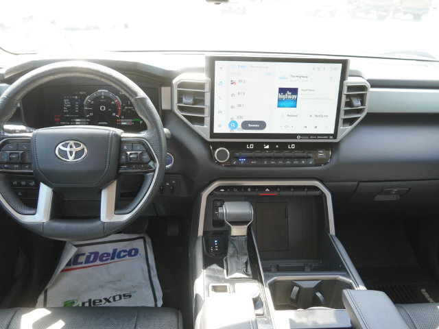Used 2024 Toyota Tundra Limited AWD/4WD image 5