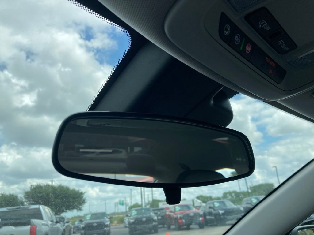 Used 2025 Chevrolet Malibu LT FWD image 29